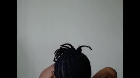 Snapshot of sexyxbunnyxx chatting on 09.28.25 Blue online show from 09.28.25