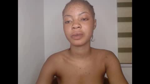 sexyxpeach online show from 10.27.25