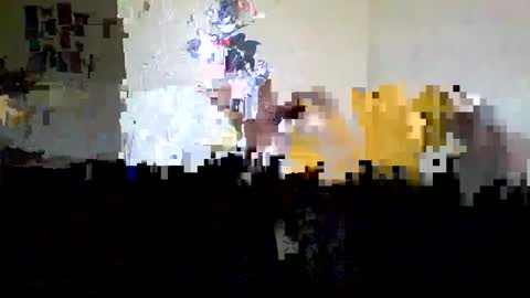 Snapshot of sexyy_tiny chatting on 02.28.25 Mel online show from 02.28.25