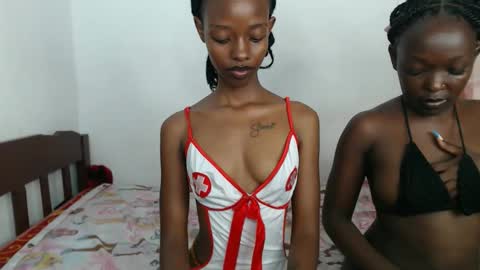 Snapshot of sexyzuriel chatting on 04.25.26 sexyzuriel online show from 04.25.26