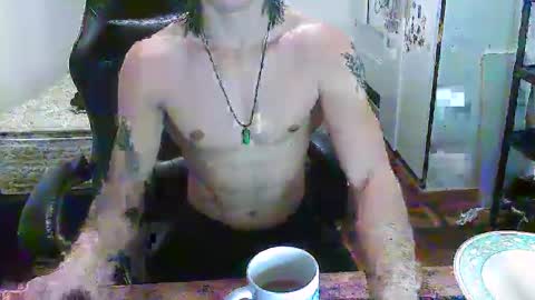 Snapshot of shacoklown chatting on 09.28.25 shacoklown online show from 09.28.25