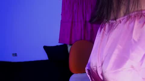 Shaira Clark online show from 10.08.25