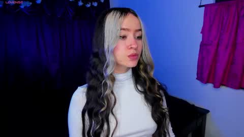 Shaira Clark online show from 03.25.26