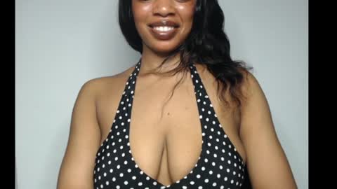 Snapshot of shallie_x chatting on 04.28.26 ESTHER online show from 04.28.26