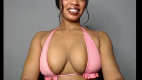 Snapshot of shallie_x chatting on 05.27.26 ESTHER online show from 05.27.26