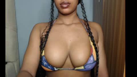 Snapshot of shallie_x chatting on 07.26.26 ESTHER online show from 07.26.26