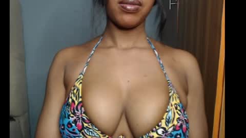 Snapshot of shallie_x chatting on 07.31.26 ESTHER online show from 07.31.26