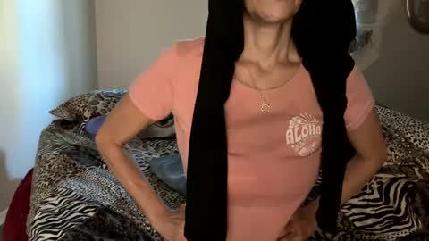 Snapshot of shamanwoman chatting on 12.01.24 Shaman Woman online show from 12.01.24
