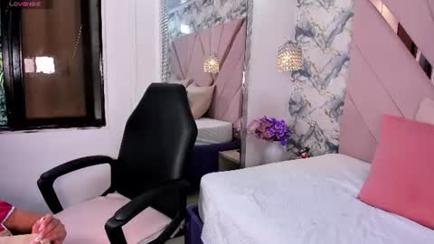 Shamara Thomson online show from 06.16.26