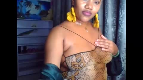 shana22222 online show from 02.20.26