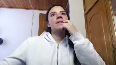 Snapshot of shanel_lozano chatting on 10.21.25 shanel_lozano online show from 10.21.25