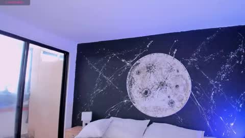 Snapshot of shaniadaniels chatting on 10.29.25 ShaniaDaniels online show from 10.29.25