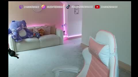 Shanmais online show from 10.23.25