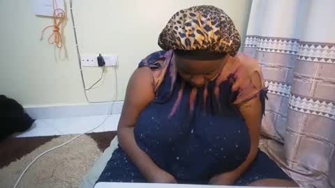 Snapshot of shanny_123 chatting on 11.12.25 shanny_123 online show from 11.12.25