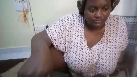 Snapshot of shanny_123 chatting on 11.16.25 shanny_123 online show from 11.16.25