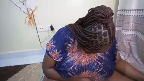 Snapshot of shanny_123 chatting on 11.20.25 shanny_123 online show from 11.20.25