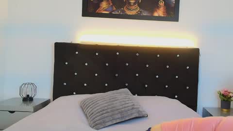  Shanon  online show from 03.31.26