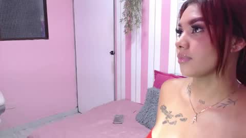 Snapshot of shantal_luw chatting on 10.03.25 shantal online show from 10.03.25