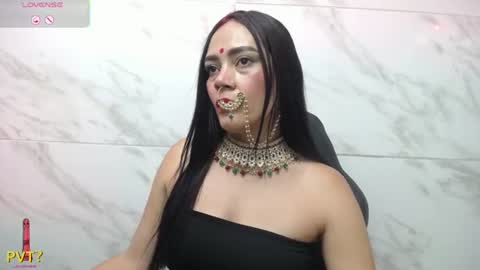Snapshot of shantalakrishaa chatting on 06.25.26 shantalakrishaa online show from 06.25.26