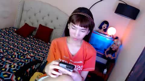 SHANTA FOX  s online show from 10.28.25