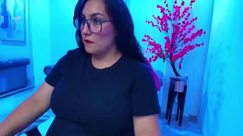 Shantall  online show from 10.01.25