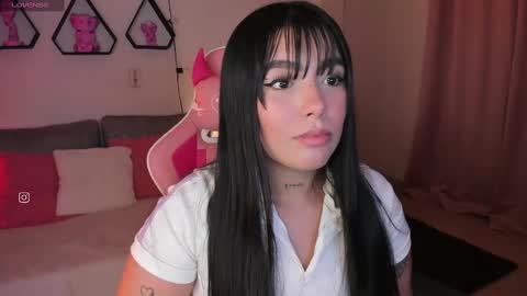   online show from 03.08.25