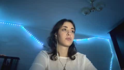 Snapshot of shantellemagnotta chatting on 11.23.25 Shantel online show from 11.23.25