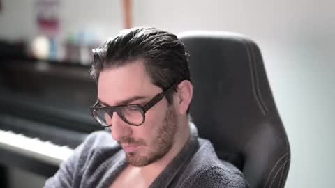 frenchy boy online show from 12.23.25