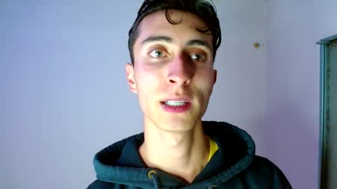 Snapshot of shaquiel_castoro chatting on 09.23.25 shaquiel online show from 09.23.25