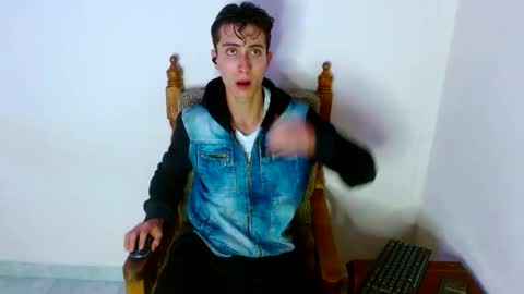 Snapshot of shaquiel_castoro chatting on 09.27.25 shaquiel online show from 09.27.25