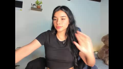 Snapshot of shara_jones chatting on 01.19.25 Sara online show from 01.19.25