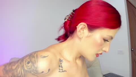 Snapshot of sharlot_harrys chatting on 01.04.25 Hi fiends ---- I usually start online from Monday to Friday from 1000 am Saturdays and Sundays at 600 am Colombia time online show from 01.04.25