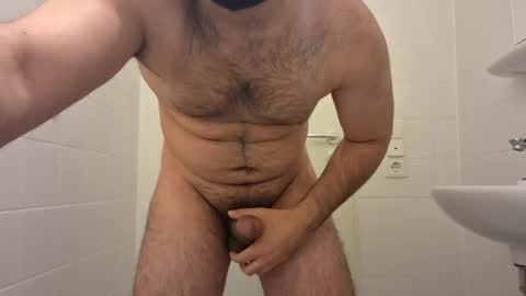 Snapshot of sharo_2000 chatting on 12.15.25 Sharo snp sch asef15 online show from 12.15.25