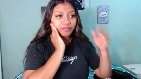 Snapshot of sharon_levi chatting on 03.03.26 sharon levi online show from 03.03.26