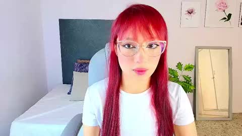 Snapshot of sharon_rosse__ chatting on 09.23.25 sharon_rosse__ online show from 09.23.25
