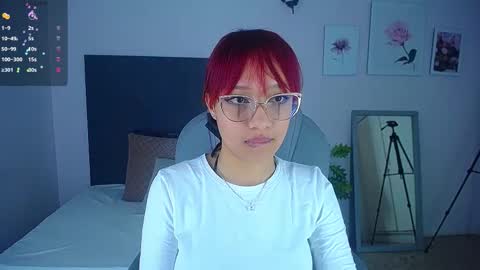 Snapshot of sharon_rosse__ chatting on 09.30.25 sharon_rosse__ online show from 09.30.25