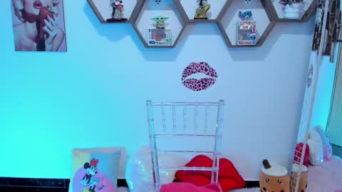 Sharon online show from 02.27.25