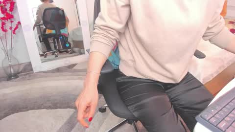 Sharon online show from 12.21.25