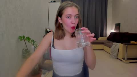 shawty__mariaa online show from 10.06.25