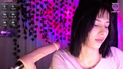 Shayla 3 online show from 12.18.24