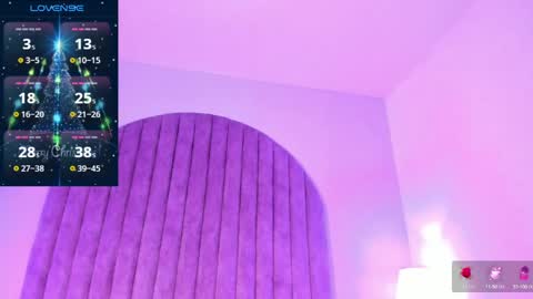 Shayla Davis  online 240 pm - 1000 pm online show from 12.17.24