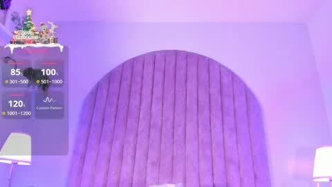 Shayla Davis  online 240 pm - 1000 pm online show from 12.29.24