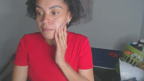 Shayna online show from 12.21.25