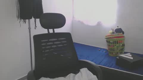 Shayna online show from 04.04.26