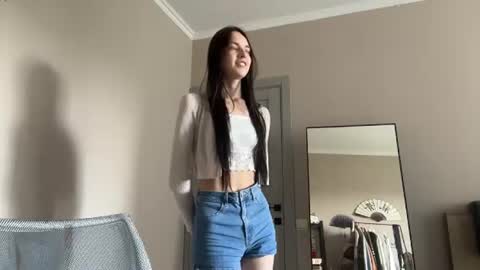 Snapshot of shaynenazzaro chatting on 07.15.26 Olivia online show from 07.15.26