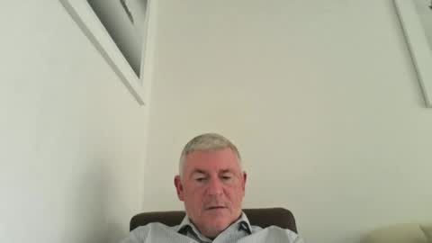 Snapshot of she52 chatting on 11.06.25 she52 online show from 11.06.25