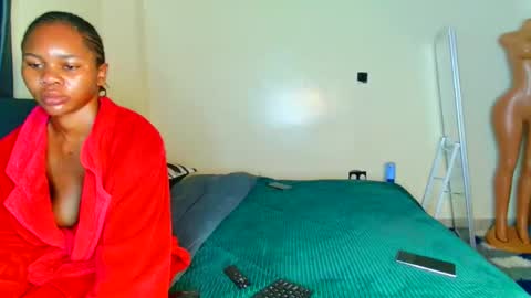 shee13 online show from 12.14.25