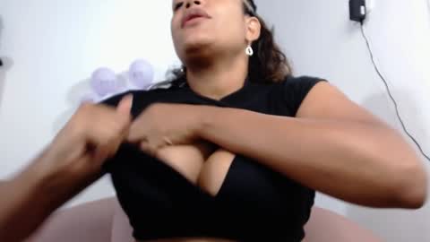 Snapshot of sheilamakano70 chatting on 01.25.25 Sheila Makano online show from 01.25.25