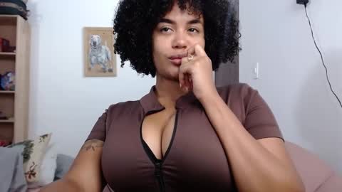 Snapshot of sheilamakano70 chatting on 02.19.25 Sheila Makano online show from 02.19.25