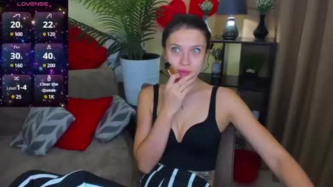Snapshot of sheillatyler chatting on 02.12.25 Alexis online show from 02.12.25